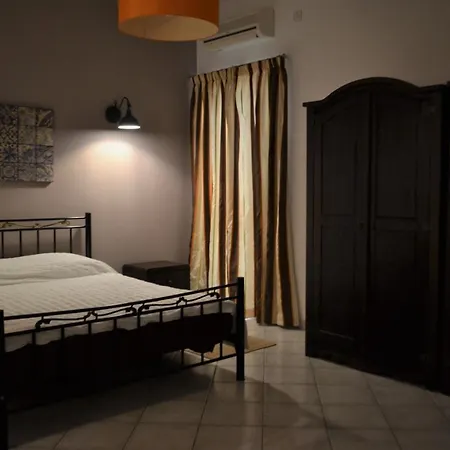 Bora Court Homestay